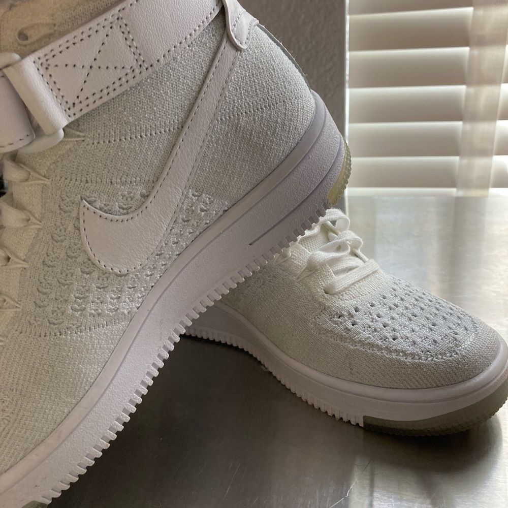 Flyknit high-top airforces